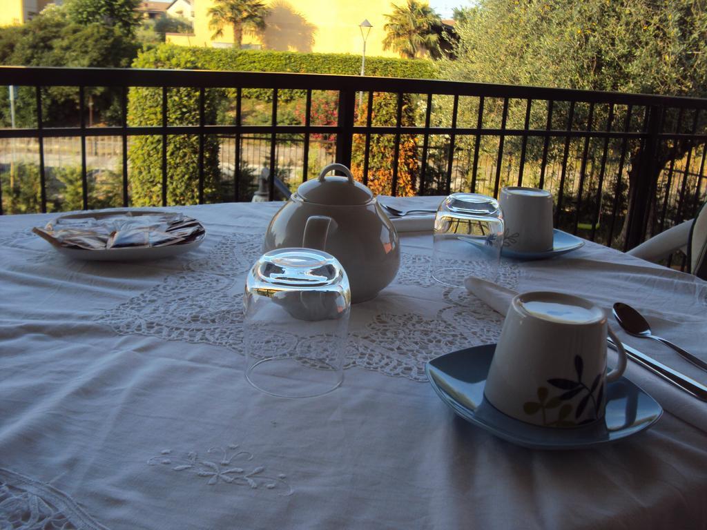 B&B Rosa Del Garda Lazise Exterior foto